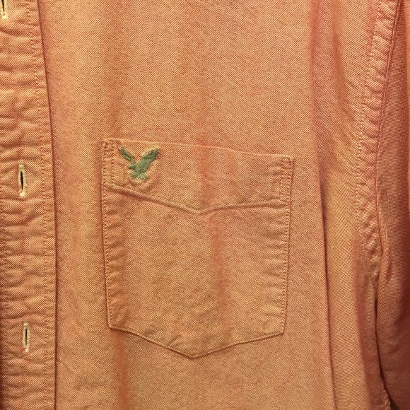 Men’s American Eagle Red Button-up - Picture 3 of 4